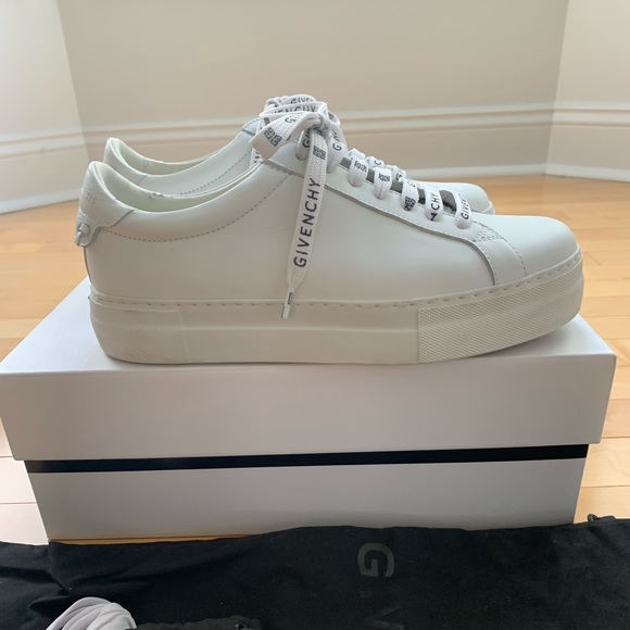 Givenchy Urban White Sneaker size 37 (7) - Picture 6 of 6